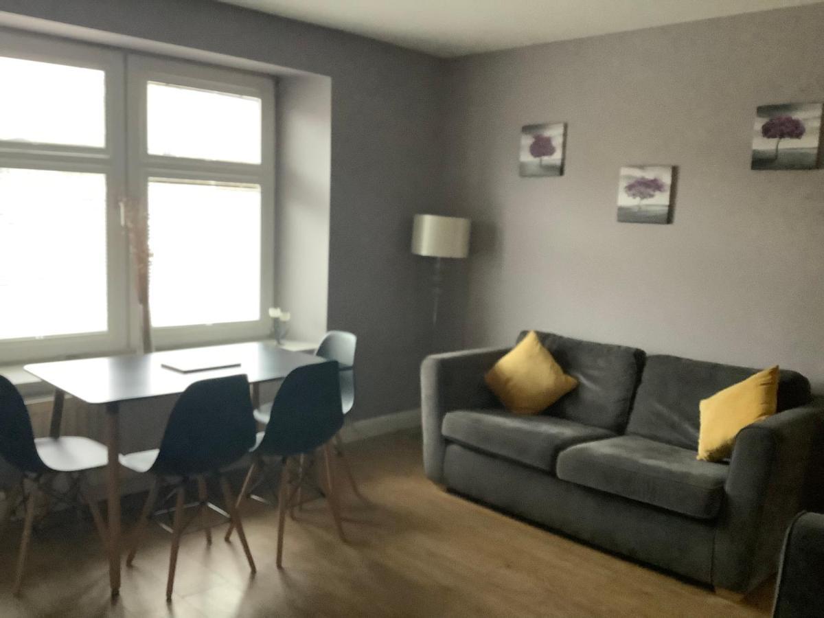 4 Stills Apartment Rothes Bagian luar foto