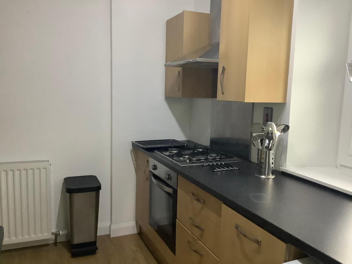 4 Stills Apartment Rothes Bagian luar foto